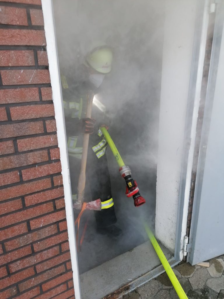 Mehr über den Artikel erfahren 🚒 Die praktische Ausbildung nimmt weiter Fahrt auf…